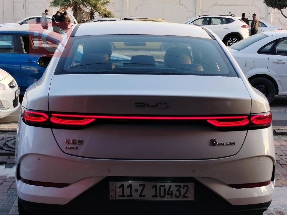 بی وای دی Qin Plus